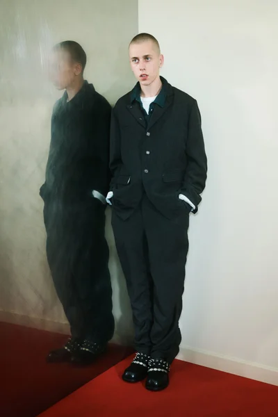 Look 19